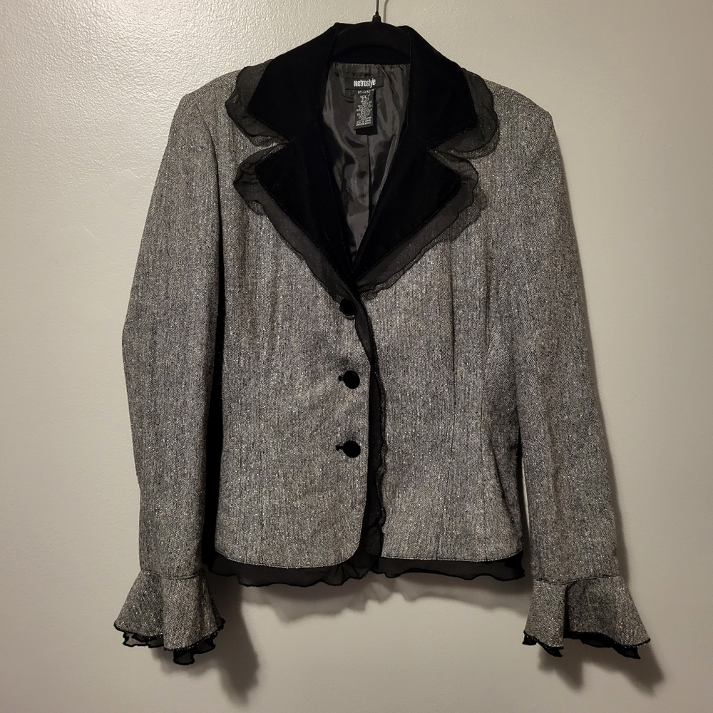 Metrostyle Gray, Black, & Silver Metallic Blazer & Skirt Set Size 12 - Picture 4 of 12